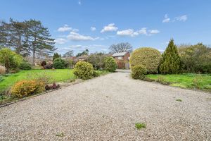 Photo 21- click for photo gallery